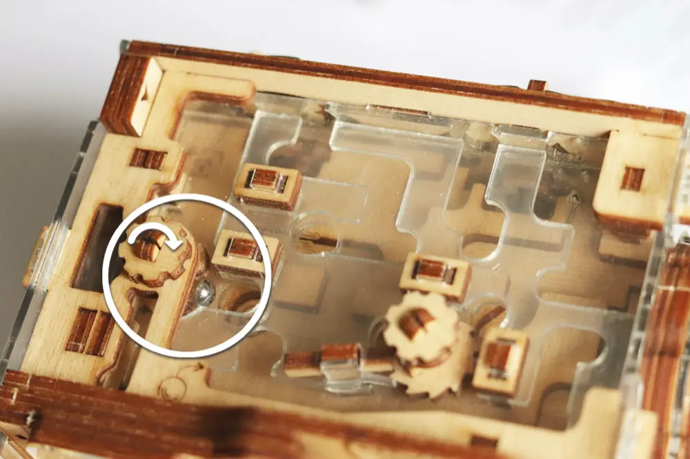 A-maze-ing Safe – Hinweise – HINWEIS 3 + Zurücksetzen, wenn du verloren hast