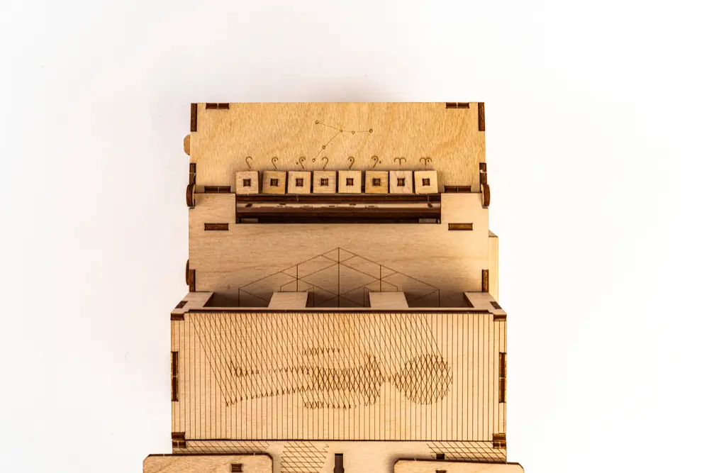 Cosmic Artifact – Schritt 6 – Lösung
